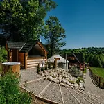 Casa de Férias Jurta Na Wypasie - Luksusowy Namiot Z Widokiem Na Góry - Jacuzzi, Sauna, Split Ac, Private, Star View Zakopane