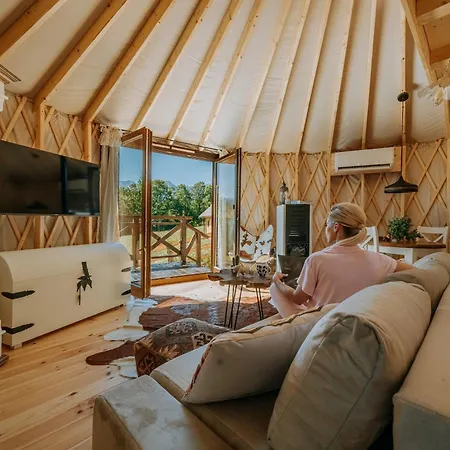 Vakantiehuis Jurta Na Wypasie - Luksusowy Namiot Z Widokiem Na Gory - Jacuzzi, Sauna, Split Ac, Private, Star View *