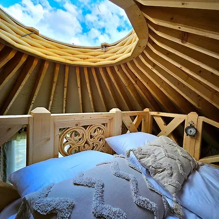 Jurta Na Wypasie - Luksusowy Namiot Z Widokiem Na Gory - Jacuzzi, Sauna, Split Ac, Private, Star View Tatil Evi